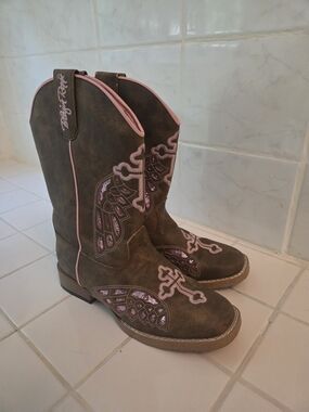 Blazin Roxx Brown Suede Cowboy Boots with Pink Trim